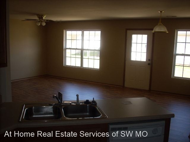 Building Photo - 3 br, 2 bath House - 1123 S. Clifton