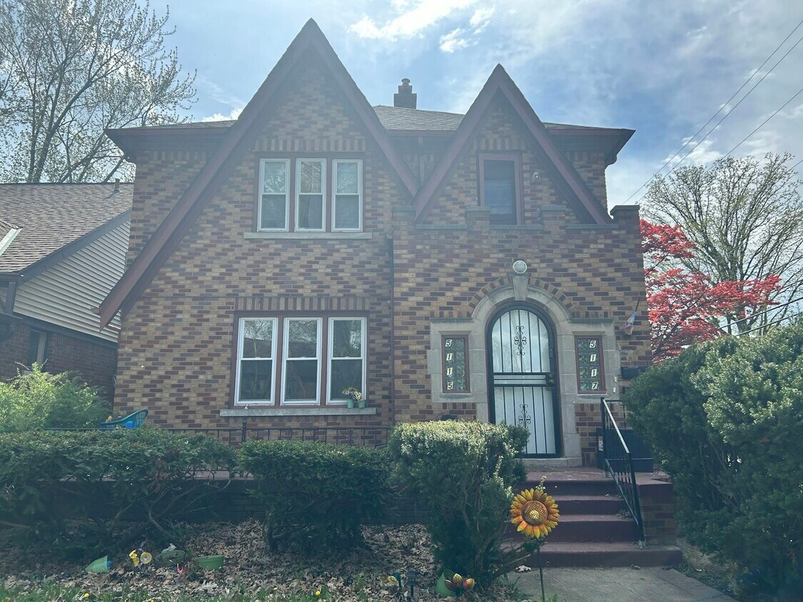 Foto principal - 5115 Yorkshire Rd