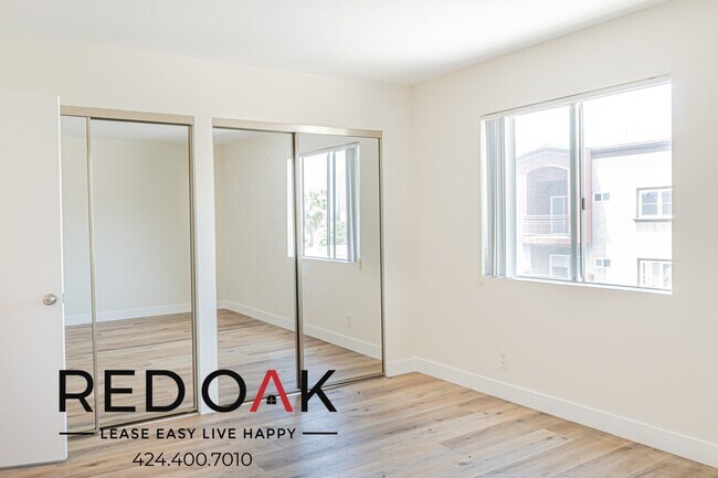 Foto del edificio - 5541 Fulcher Ave