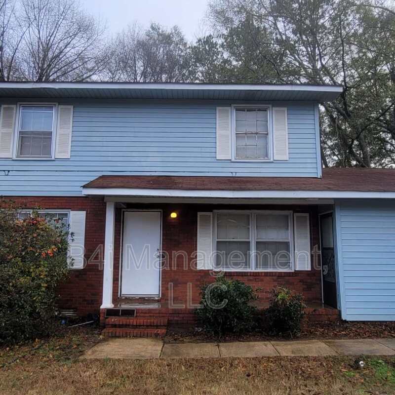 Primary Photo - 2120 Milano Dr