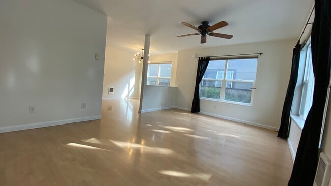 Building Photo - 3724 N Albina Ave