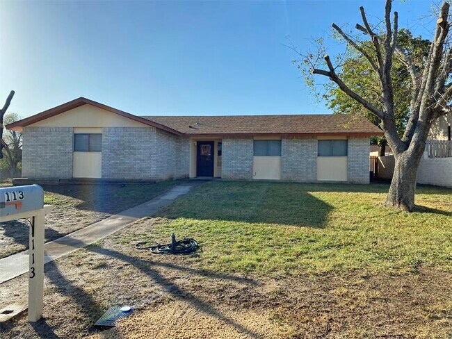 Building Photo - 113 Sombrero Dr