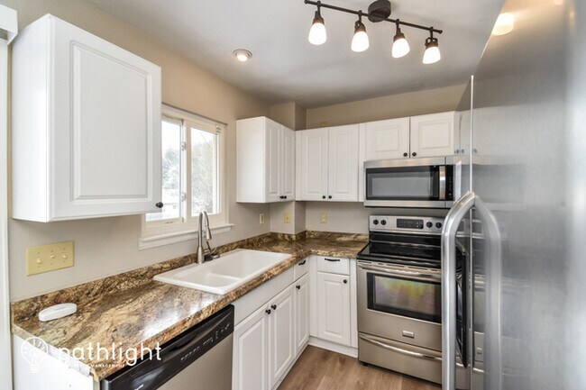 Building Photo - 1227 Hartford St, Colorado Springs, CO, 80906