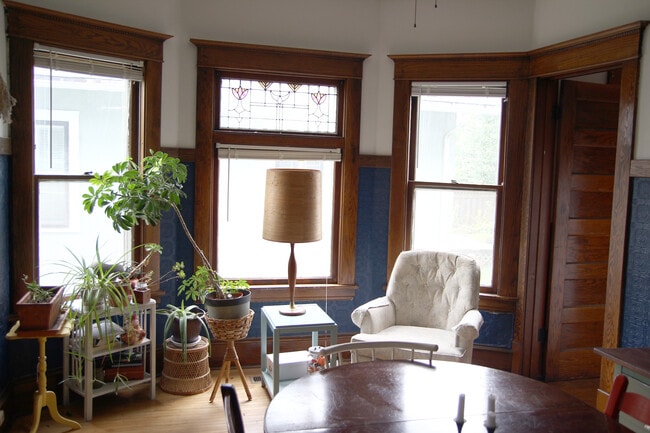 Building Photo - 3410 S 19th Ave