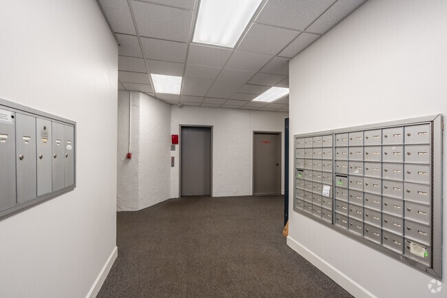 Foto del vestíbulo - Sunrise Cascade