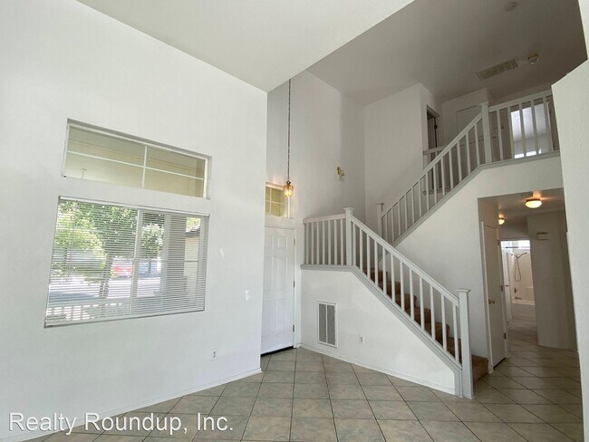 Foto del edificio - 4 br, 3 bath House - 3569 Shogoro Ln