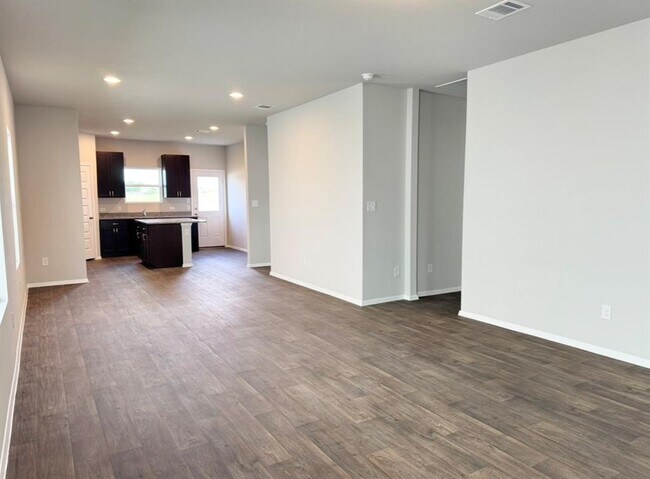 Building Photo - 144 Lavender Ln