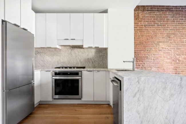 Building Photo - 540 W 149th St