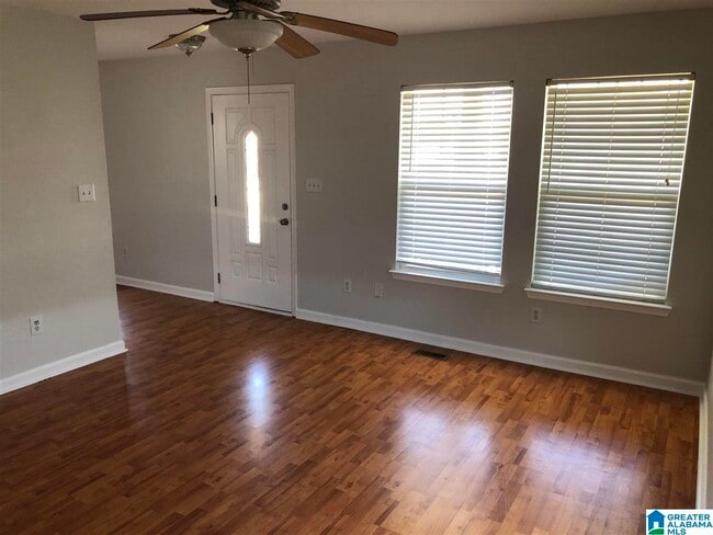 Building Photo - 805 Moonlite Dr