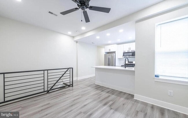 Building Photo - 2020 S 16th St