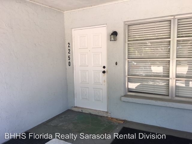 Building Photo - 3 br, 2.5 bath House - 2250 Proctor Rd