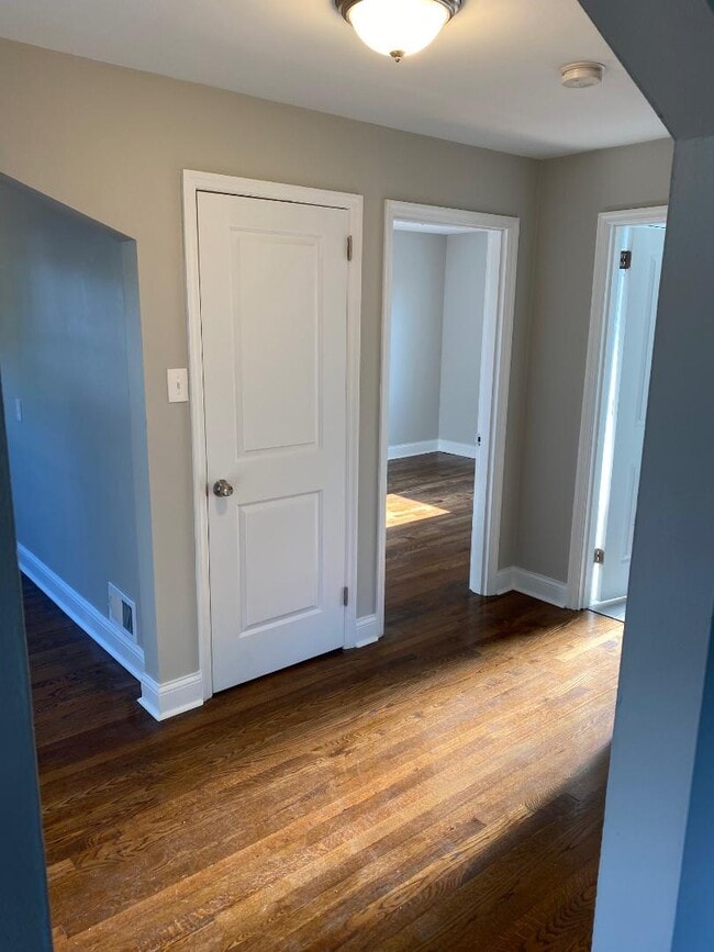 Photo - 5554 Karen Ave Apartment