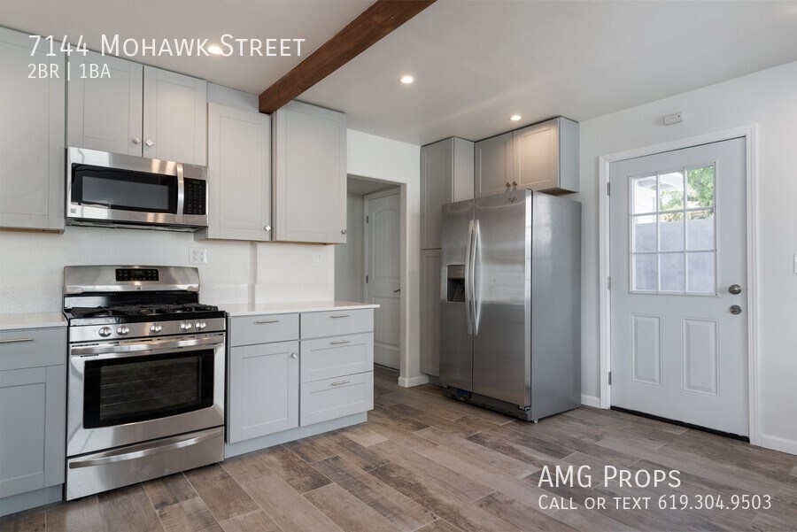 Primary Photo - Beautifully remodeled back house available...