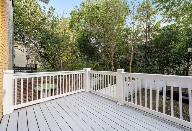 Building Photo - 908 Sterling Pl