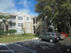 Building Photo - 10550 Baymeadows Rd