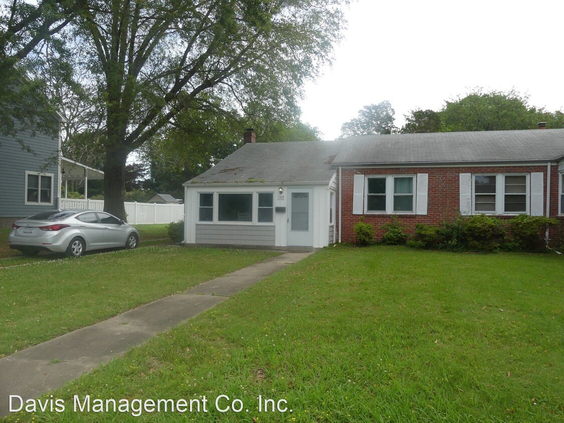 Primary Photo - 2 br, 1 bath House - 109 East Sherwood Avenue