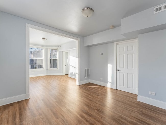 Foto del edificio - 1521 Grove Ave