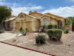 Building Photo - 1140 S Cholla St