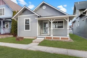 Building Photo - 4722 Sonoma St