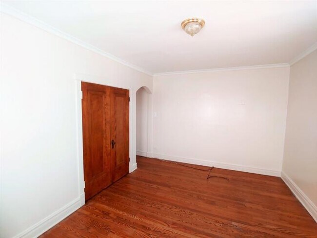 Building Photo - 1 bedroom in CHICAGO IL 60641