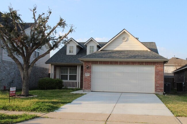 Foto del edificio - 18114 Surrey Lake Ln
