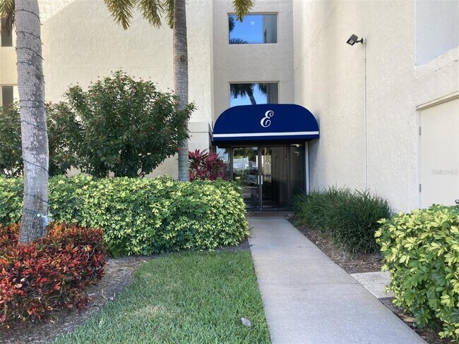 Foto del edificio - 6114 43rd St W