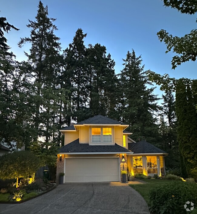 Building Photo - 15455 SW Gleneden Dr