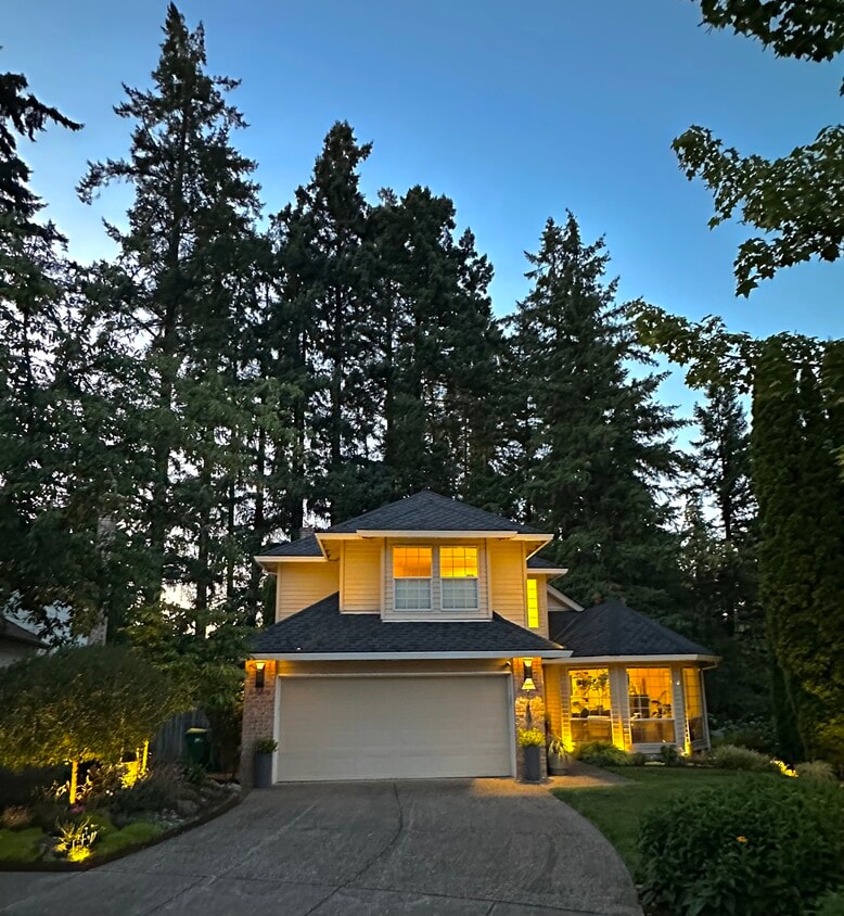 Primary Photo - 15455 SW Gleneden Dr
