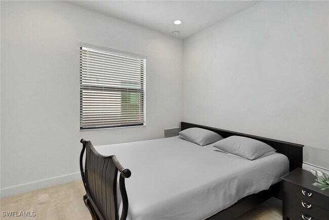 Foto del edificio - 20428 Estero Xing Blvd