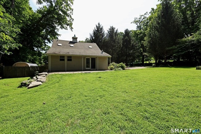 Building Photo - 15 Maple Shade Rd