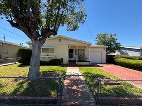 Building Photo - 210 Benjamin Ave