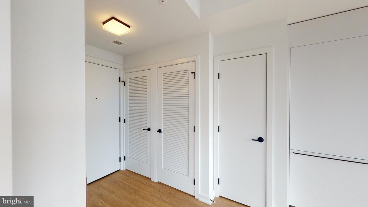 Primary Photo - 1625 Eckington Pl NE