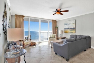 Building Photo - 365 E Beach Blvd