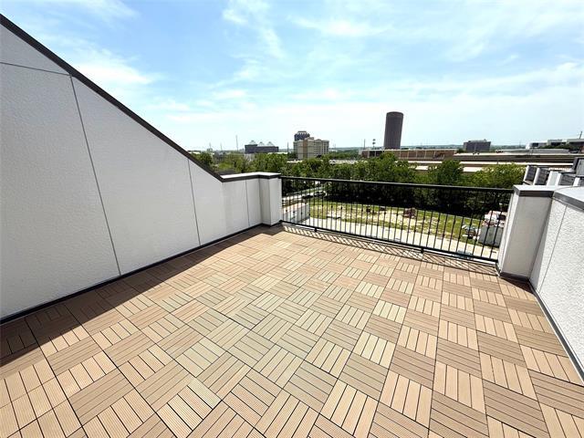 Foto del edificio - 4627 Warwood Ln