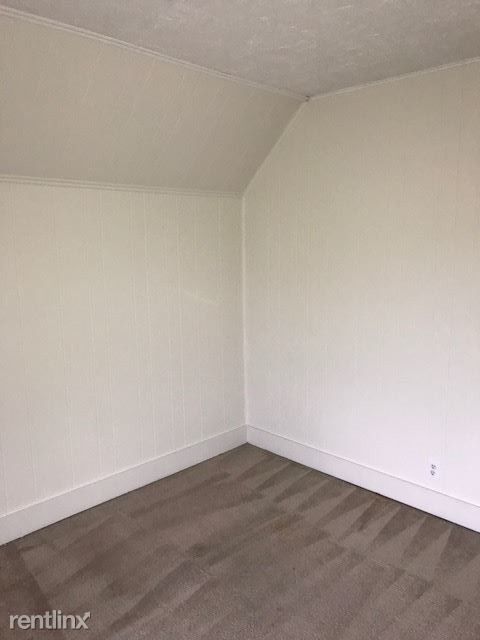 Building Photo - 3 br, 2 bath House - 725 Columbus Ave