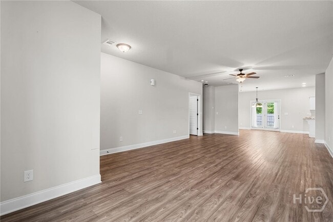Building Photo - 211 Crosswinds Dr
