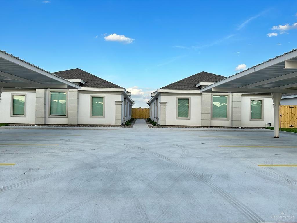 Foto principal - 1220 Yankton St