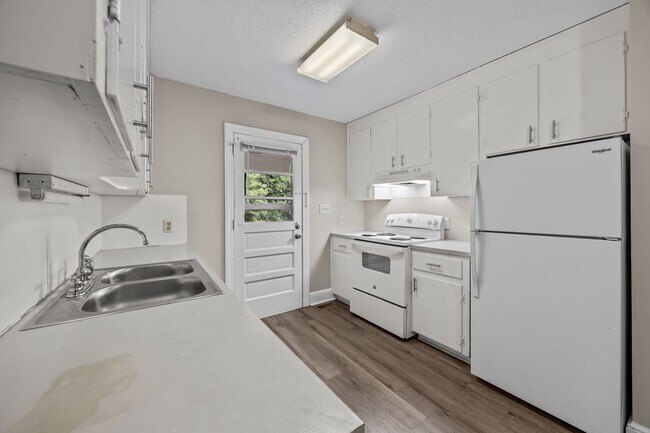 Foto del edificio - Cozy 2 Bed Duplex in the Heart of Lillington