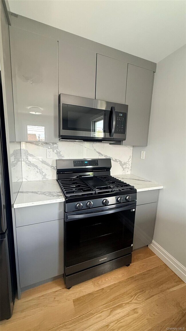 Foto del edificio - 1017 E 92nd St