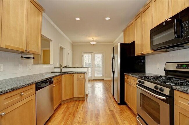 Foto del edificio - 1729 Marietta Rd NW