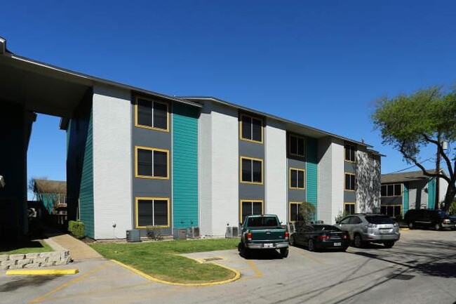 Foto del edificio - 2 bedroom in Austin TX 78757