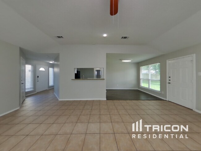 Foto del edificio - 8218 Tattershall Cir