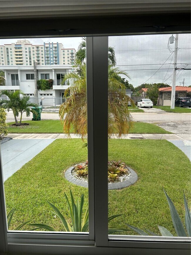 Foto del edificio - 2936 SW 23rd St