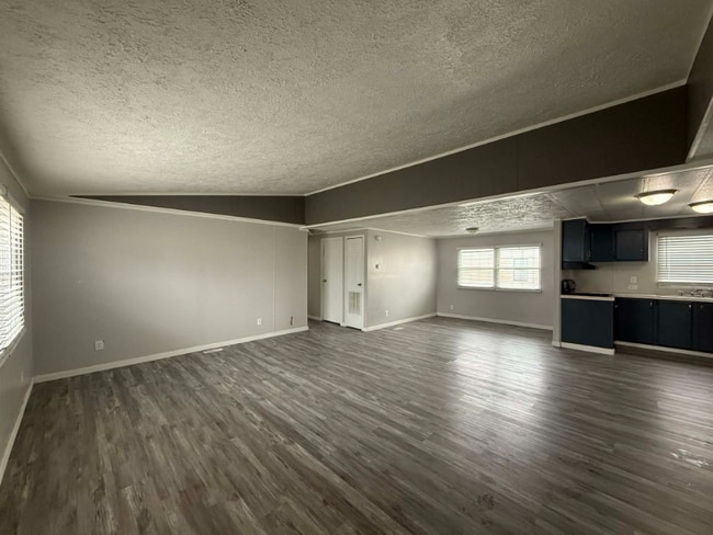 Building Photo - 1236 N Oaklane Rd