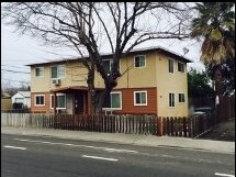 Foto del edificio - 1020-1026 Eleanor Ave