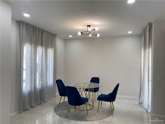 Foto del edificio - 17 Toni Ln