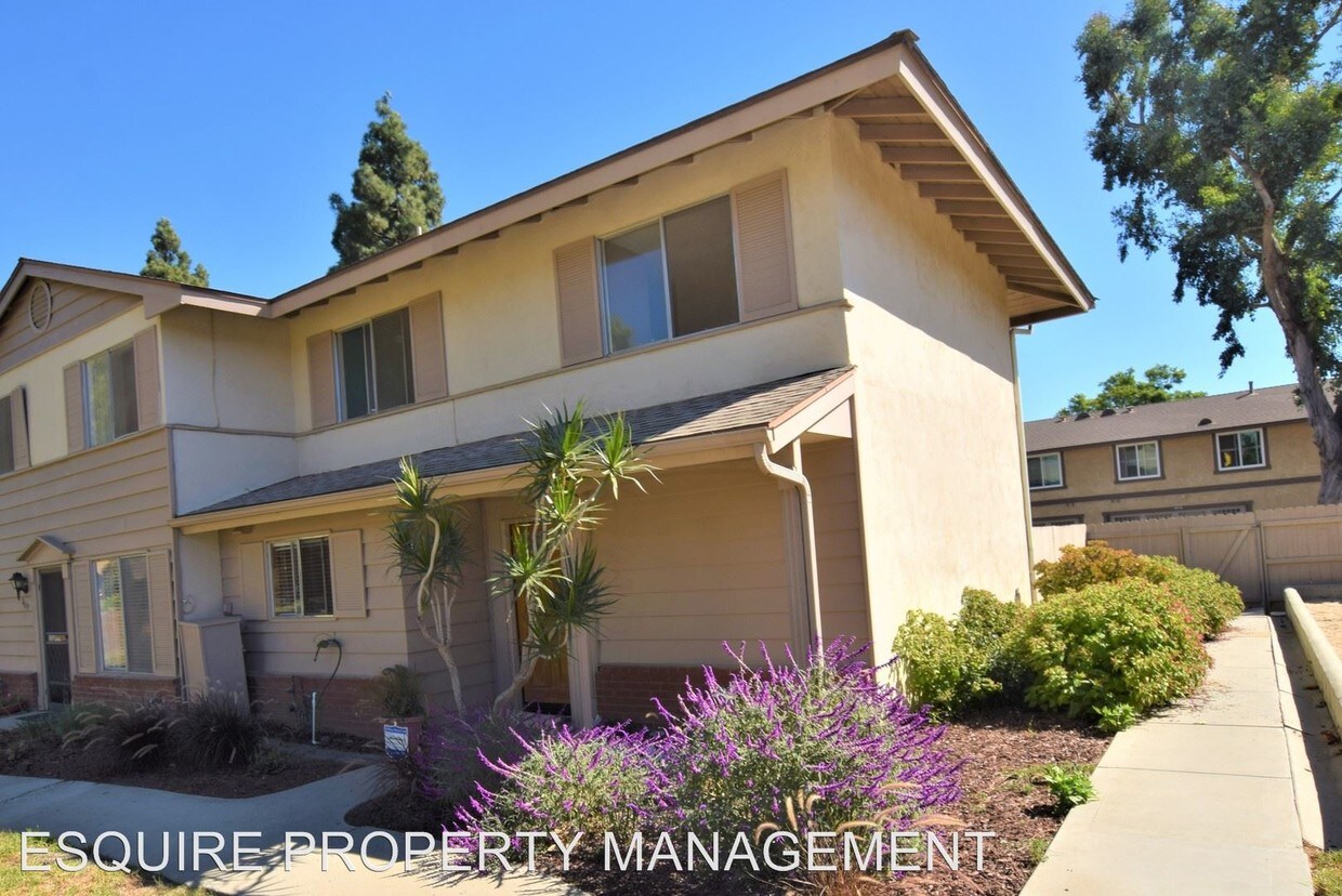 Foto principal - 4 br, 2 bath House - 8611 CLEAR DR