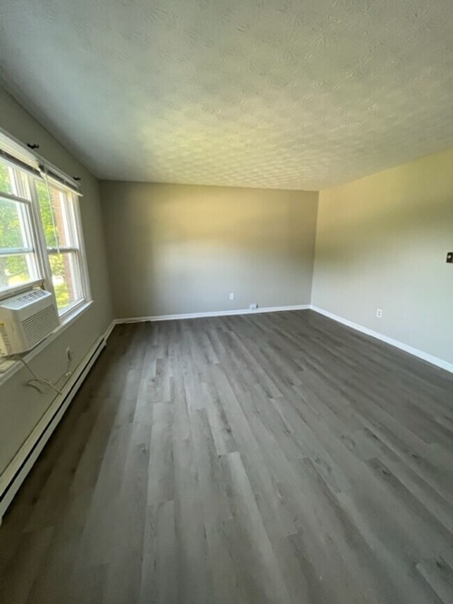 Foto del edificio - 314 Walters Ln