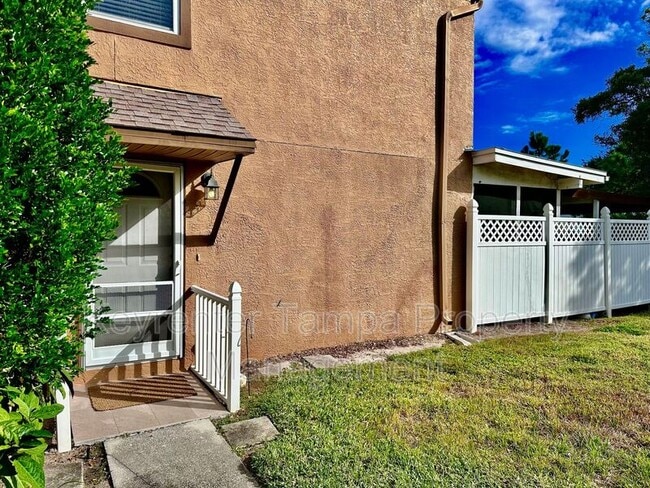 Building Photo - 1879 Clearbrooke Dr