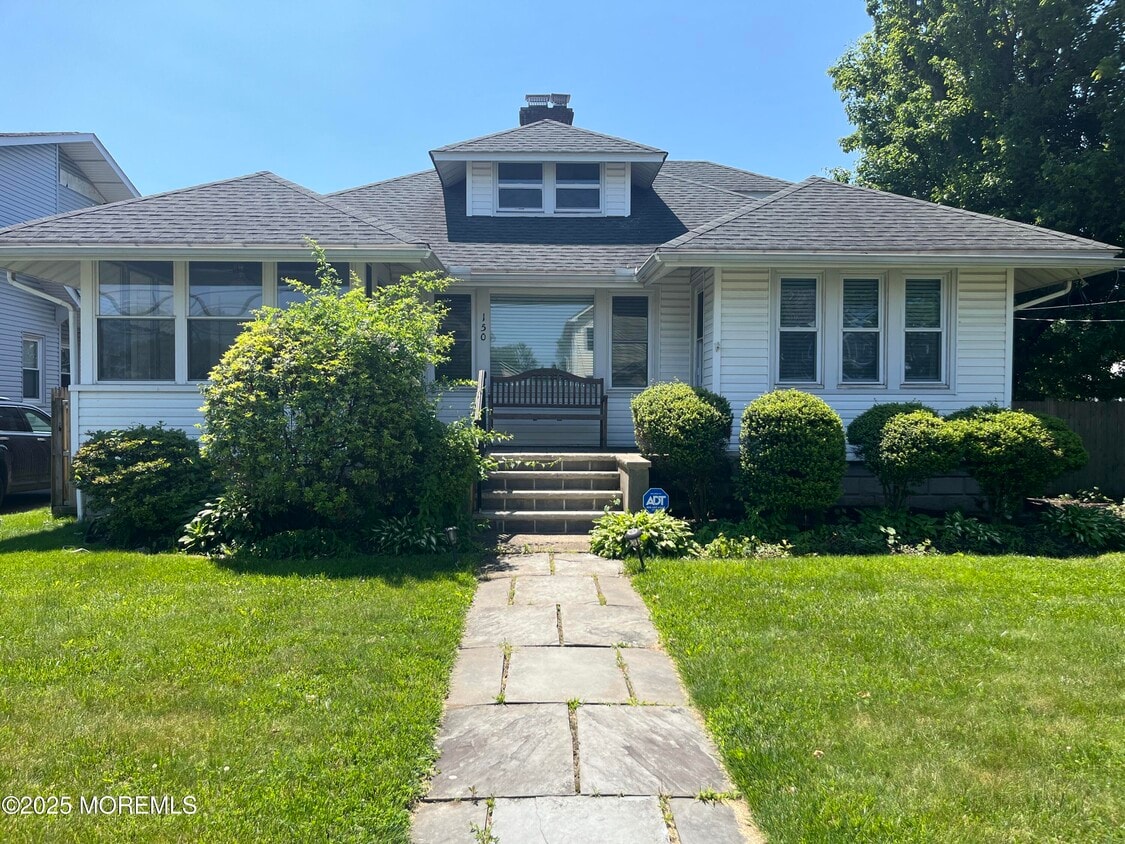 Primary Photo - 150 Atlantic Ave